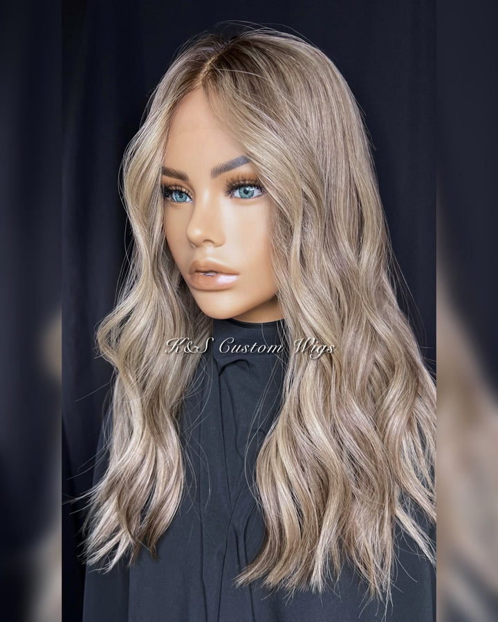 Soft Champagne Blonde